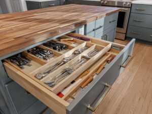 clever kitchen drawer with built in utensil holders. hometown restyling
