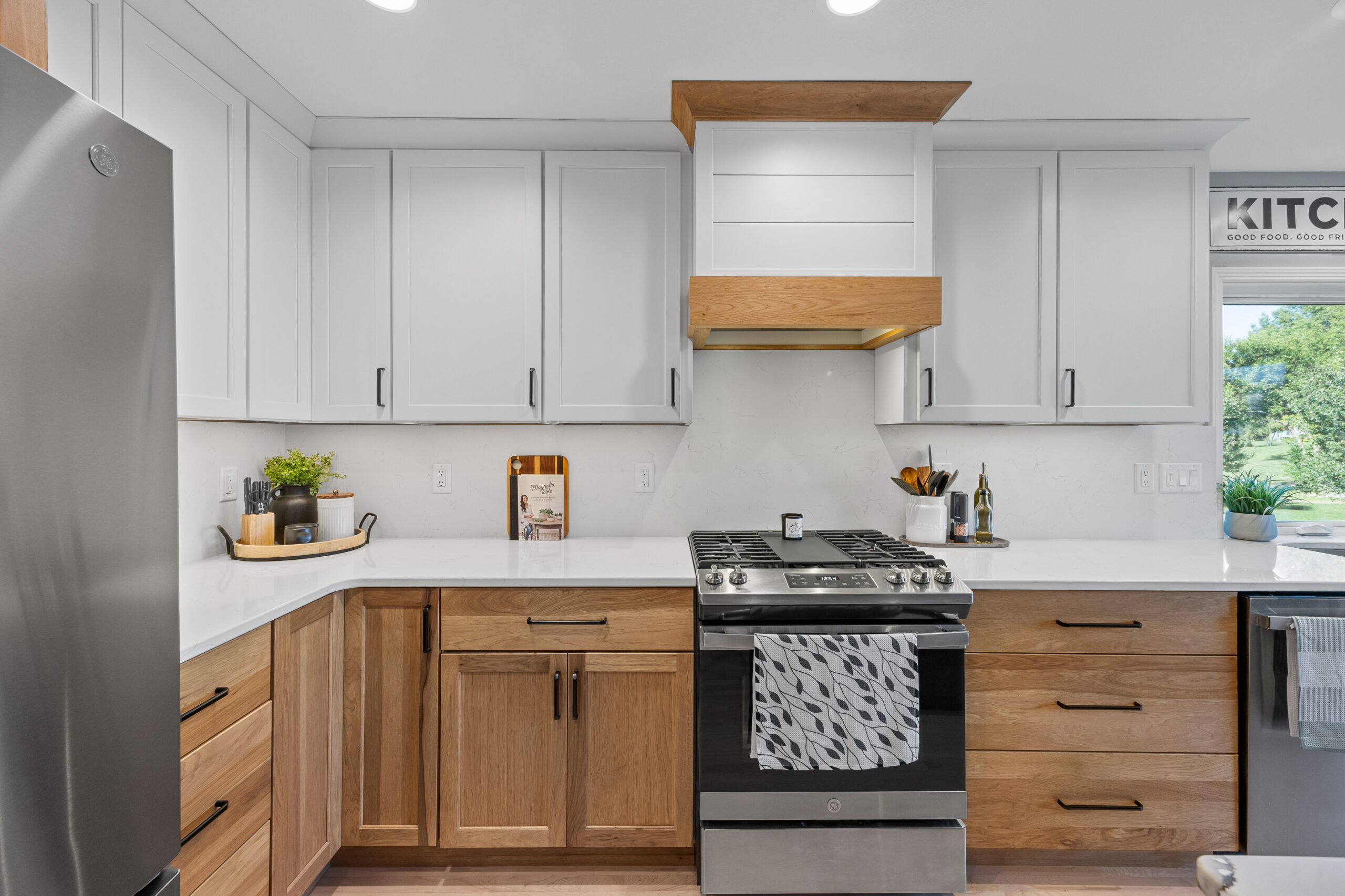 Warmth, Wood & Wow Factor: A Cedar Rapids Kitchen Remodel 3 Cedar Rapids Iowa Kitchen Remodel Hometown Restyling
