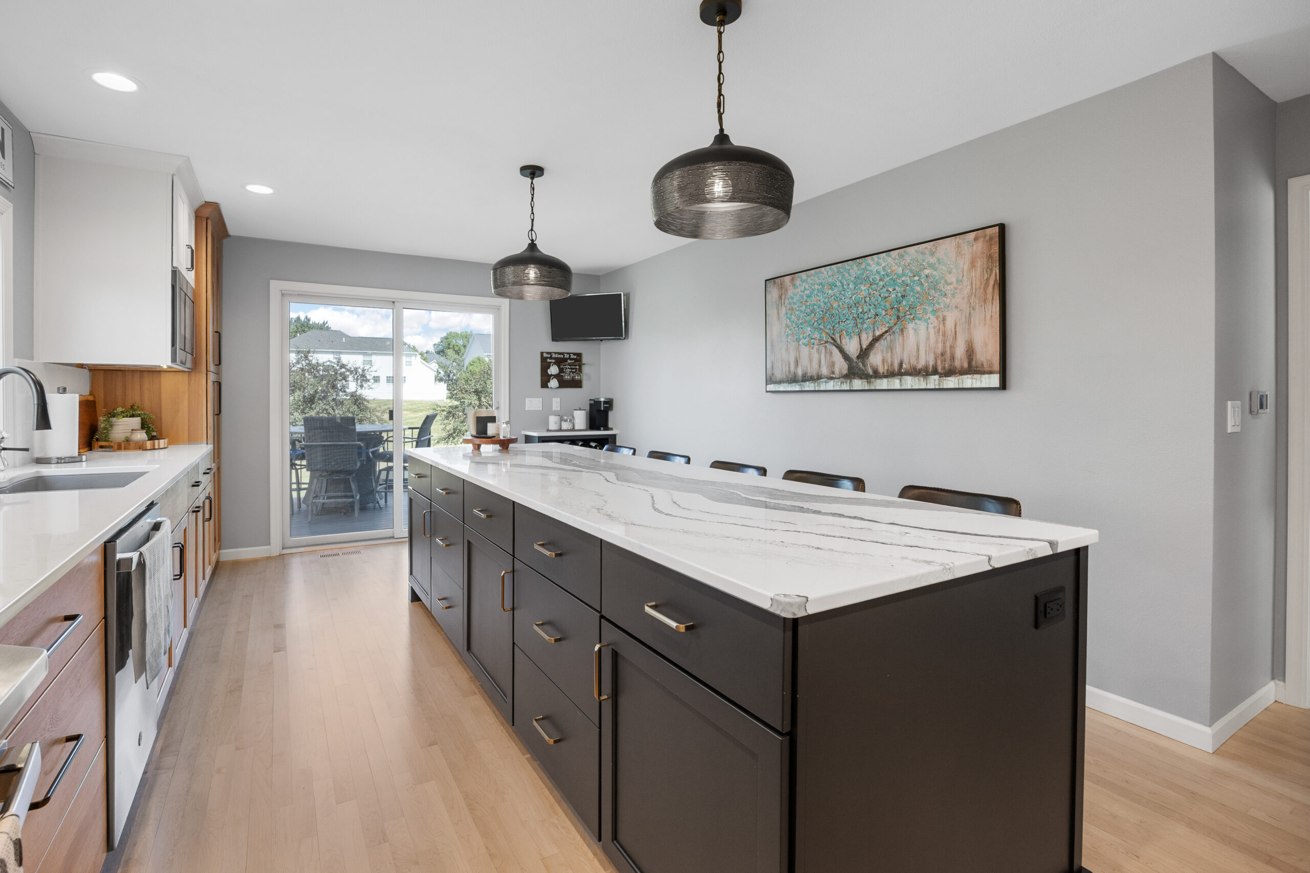 Warmth, Wood & Wow Factor: A Cedar Rapids Kitchen Remodel 1 hometown restyling kitchen remodel