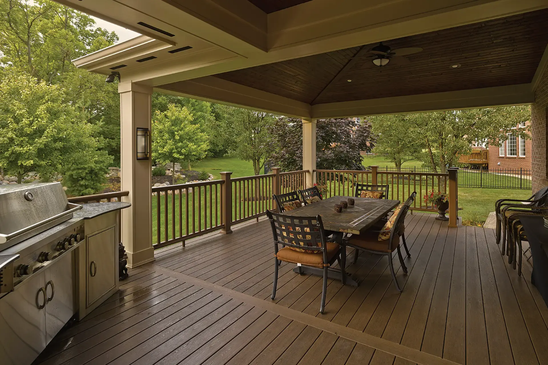 deck cost in eastern iowa